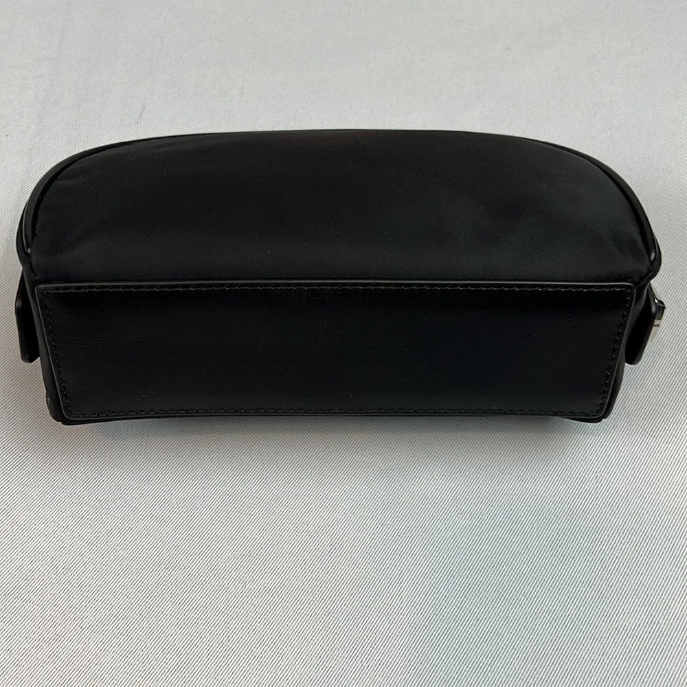 NWOT Cartwright The Clam Luxury Lockable Bag - Picture 3 of 11